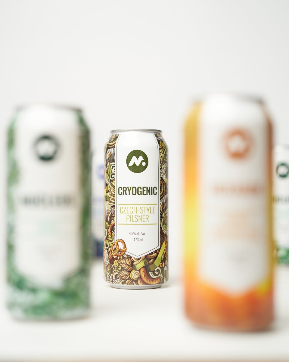 Start the season with a beer that dances on your palate like a cheerful holiday tune. #instagood #holidays #xmas #merryxmas #beer #beerstagram #beerporn #beers #beerlover #alberta #canada #explorecanada #enjoy #enjoylife #drinks #drinklocal