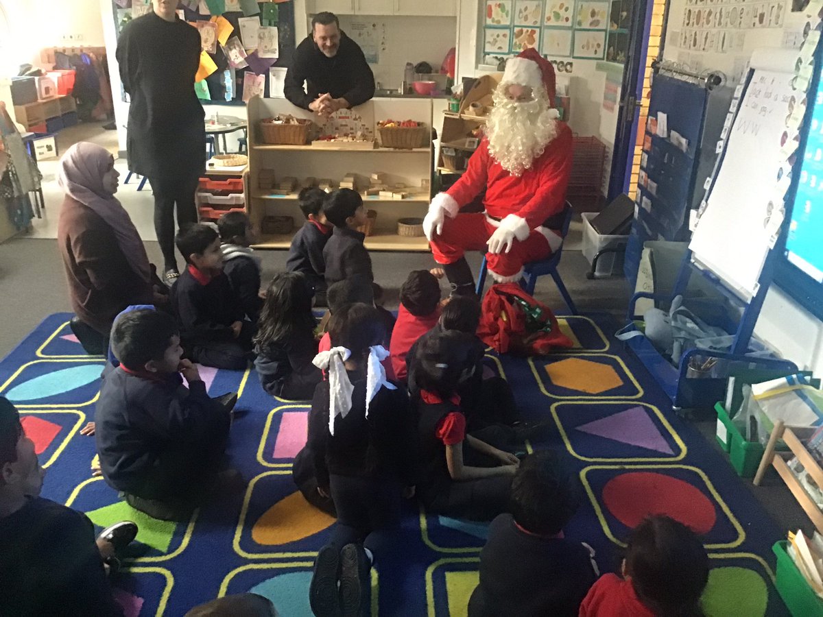 Halley Reception tweet media