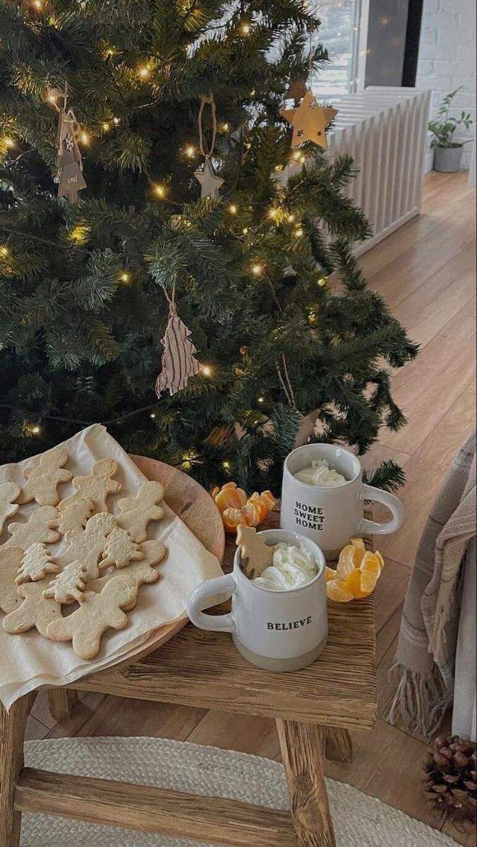 shewearprada's tweet photo. It's beginning to look alot like Christmas 🎄 ✨ 🌨🕯 https://t.co/0P1wKzW7rI
