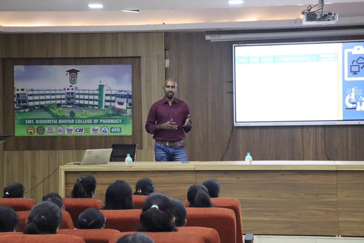 skbcopkamptee's tweet image. On December 16, 2023, Training and Placement Cell of Smt. Kishoritai Bhoyar College of Pharmacy hosted an insightful session on the &quot;Scope of Pharmacy in the IT Industry&quot; under the &quot;SKB-TCS Knowledge Sharing Program 2.0&quot;

#trainingandplacement #tcsnagpur