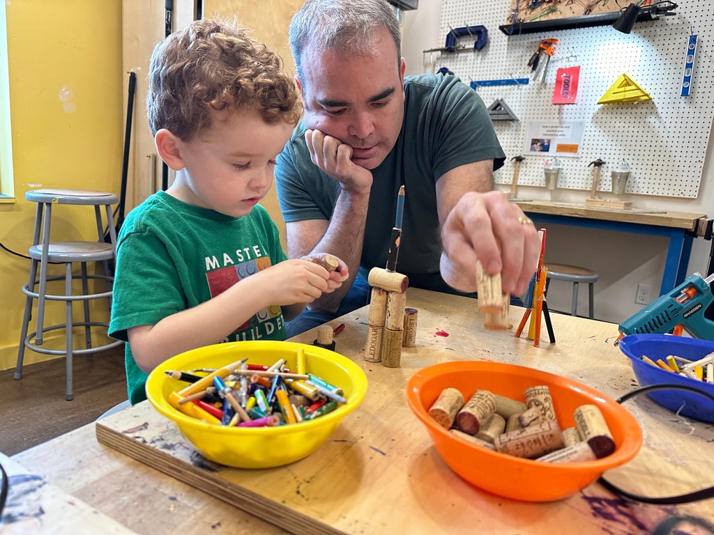 KidsQuestCM's tweet image. We're all about family here at KidsQuest Children's Museum. Consider buying a membership and becoming a part of our KQ family. 💚

#family #toddler #parenting