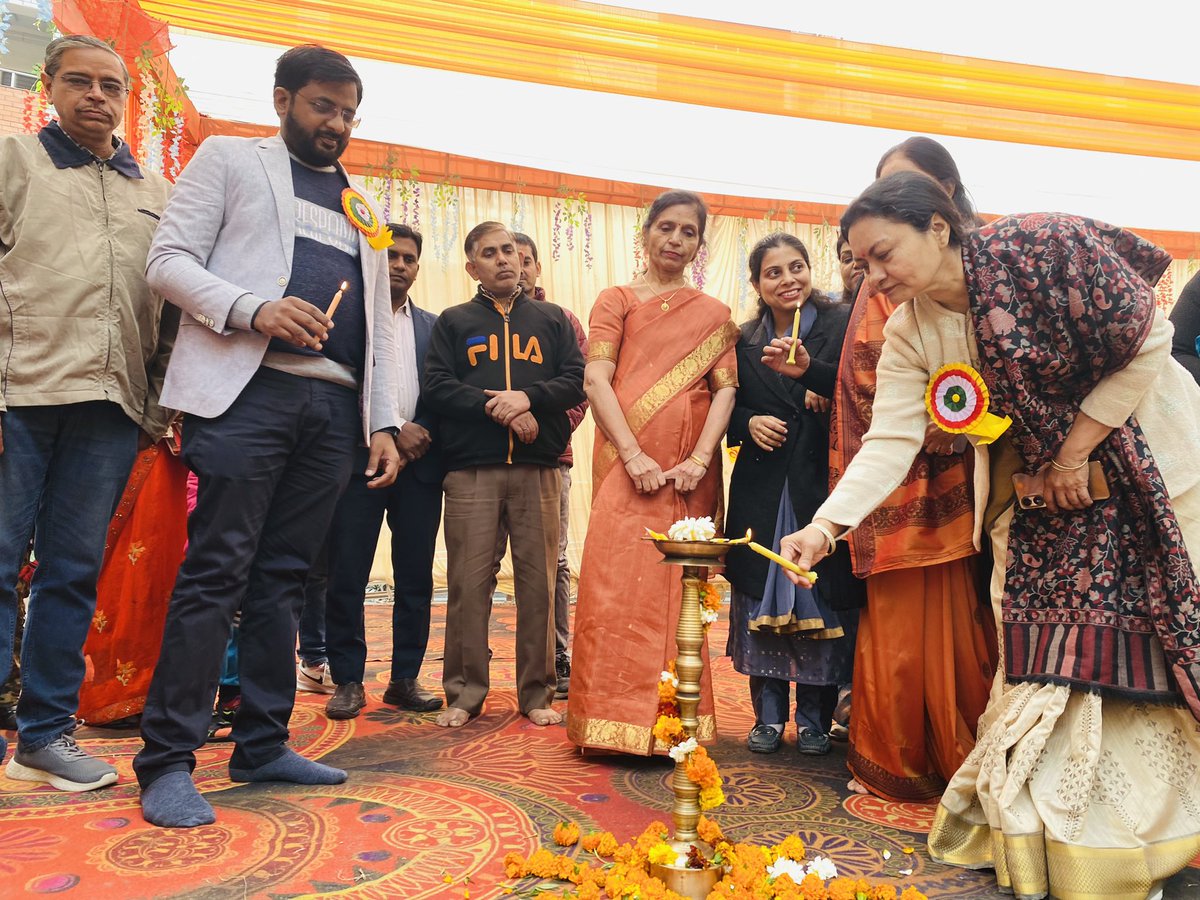 G1515030's tweet photo. Woah!
These children did the impossible
Go ahead…. Blow your mind 🤩😱
Few glimpse of annual day celebration 2023-24
@Dir_Education @AtishiAAP @gupta_iitdelhi @Lalit_2Help https://t.co/6OjEaKfUWy