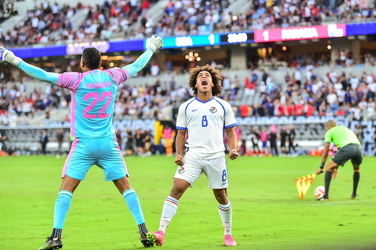 🔥 PANAMÁ REGISTRA LA MAYOR SUBIDA DEL AÑO EN EL RANKING FIFA 🔥

FIFA comunicó este jueves que FEPAFUT fue el mayor escalador del 2️⃣0️⃣2️⃣3️⃣ en su clasificación, además de posicionarse como la 1️⃣era de Centroamérica y la 3️⃣era de <a href="/Concacaf/">Concacaf</a> 👏🏾. 

#TodosyTodasSomosPanamá🇵🇦