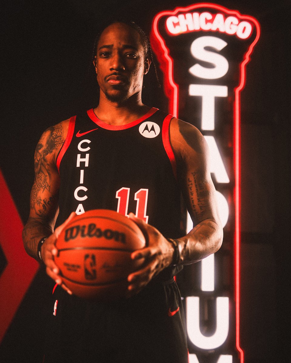 Chicago Bulls (@chicagobulls) on Twitter photo It's City Edition night at the UC!
RT now for a chance to win an autographed DeMar DeRozan City Edition jersey.
<a href="/MotorolaUS/">motorolaus</a> | #SeeRed It's City Edition night at the UC!
RT now for a chance to win an autographed DeMar DeRozan City Edition jersey.
<a href="/MotorolaUS/">motorolaus</a> | #SeeRed