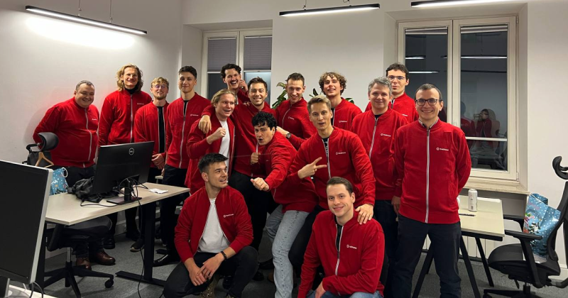 redstone_defi's tweet photo. Angel round, integrations, reports... 2023 was wild 🥂

We are proud of the progress we have made this year.
But the truth is, that is just the beginning!

The upcoming 2024 is going to be *the* year for RedStone Oracles 🗓️

Learn more in the summary 👇 https://t.co/Lv0RrtIhqV https://t.co/2QbMLdSXm5