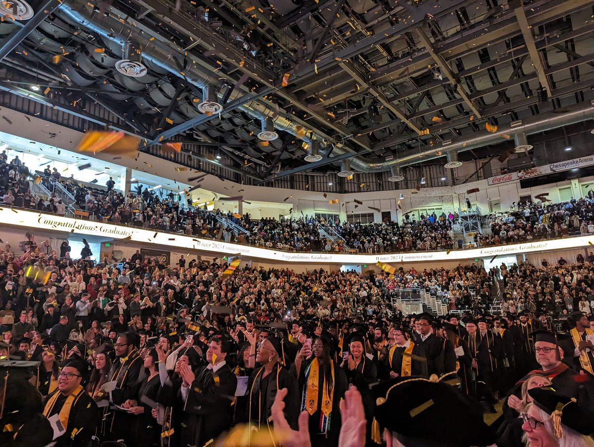 Congrats @UMBC graduates!! Wonderful seeing our @UMBCpolisci students this morning! Now you all need to join the Poli alumni group!