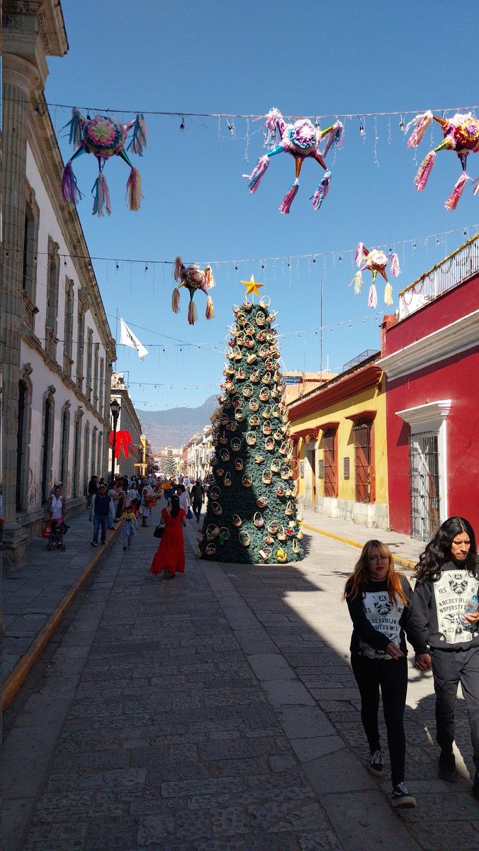 Oaxaca, Meicsiceo. 30°C #monollaig