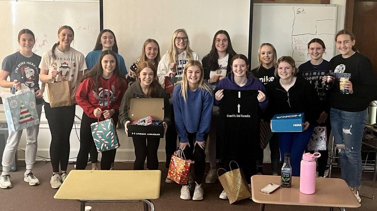 We had a great time with a lot of laughs during our gift exchange today!🎄🎁🎅