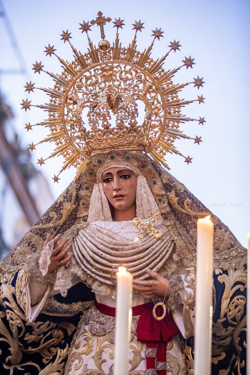 El Traslado de los titulares de la @EspDeTriana
.
.
.
#tdscofrade #igerscofrade #sssevilla #ssantasevilla #semanasantasevilla #santoentierrogrande #hdadesperanzadetriana #cofradias #cofrade #cofradiassevilla #cctt #trescaidas #cctttrescaidas #trescaidasdetriana