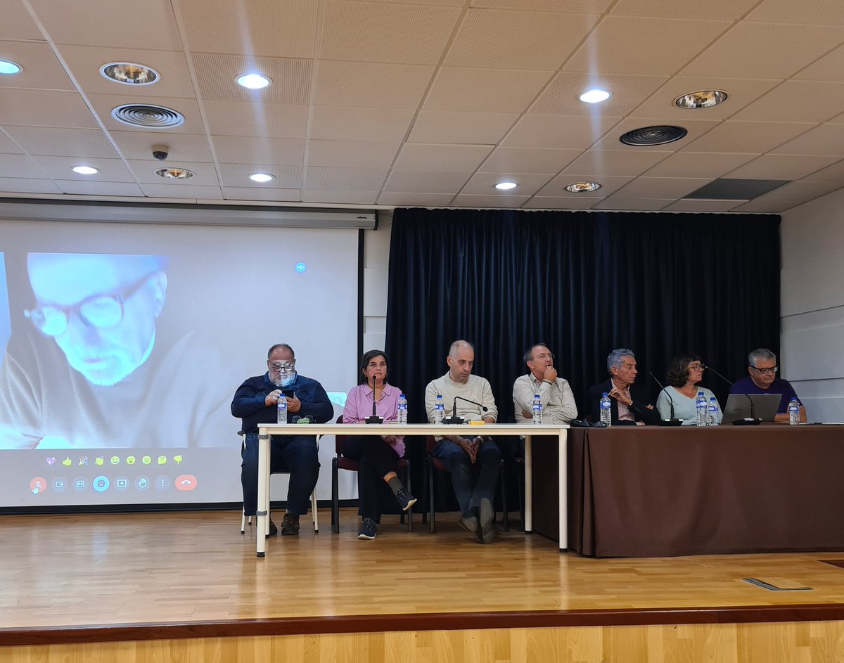 Good information meeting about #PuertoNaos and #LaBombilla with our top scientists and politicians this evening in #LosLlanos #LaPalma