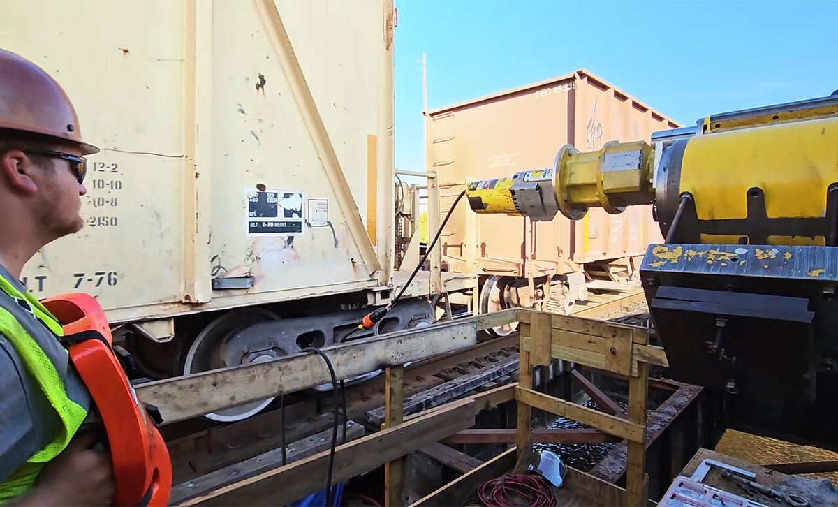 InPlaceMachine's tweet image. Check out how In-Place Machining Company completed trunnion rehab &amp;amp; rack installation for the St. Lucie River Bridge through expert project planning! 

Read the full story: ➡️ bit.ly/St-Lucie-River…

#FieldMachining #BridgeRepair