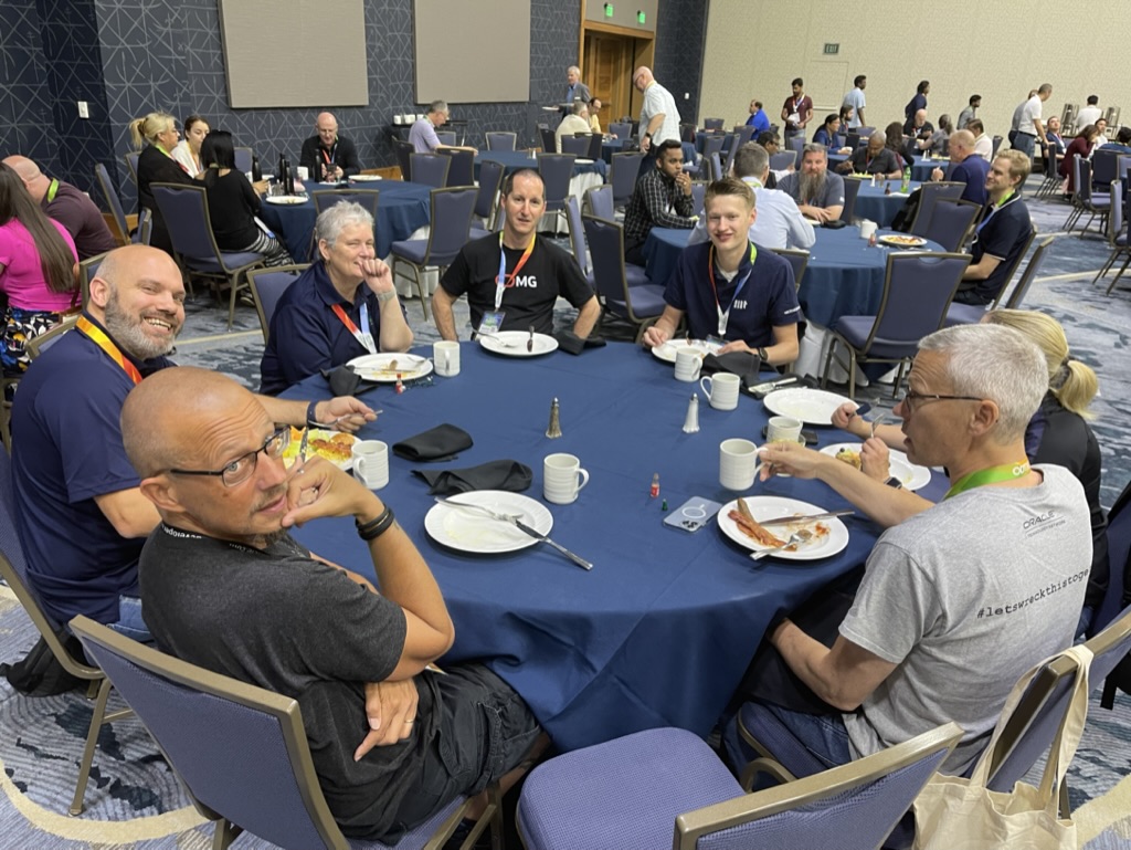 McilroyJackie's tweet photo. (1/2) I have too many to count, so splitting this into 2 posts 🤪
Listed in no particular order:
- Mopping the floor with @ODTUG President, @CubeCoderDotCom during #Kscope23 Community Service Day
- Breakfast with @patch72, @GiliamBreems, @debralilley, @connor_mc_d, @phartenfeller, @Abi_Giles_Haigh, and @alexnuijten
- Watching @mikedurran run through the exhibit hall dressed as a bear
- Puppies!!!