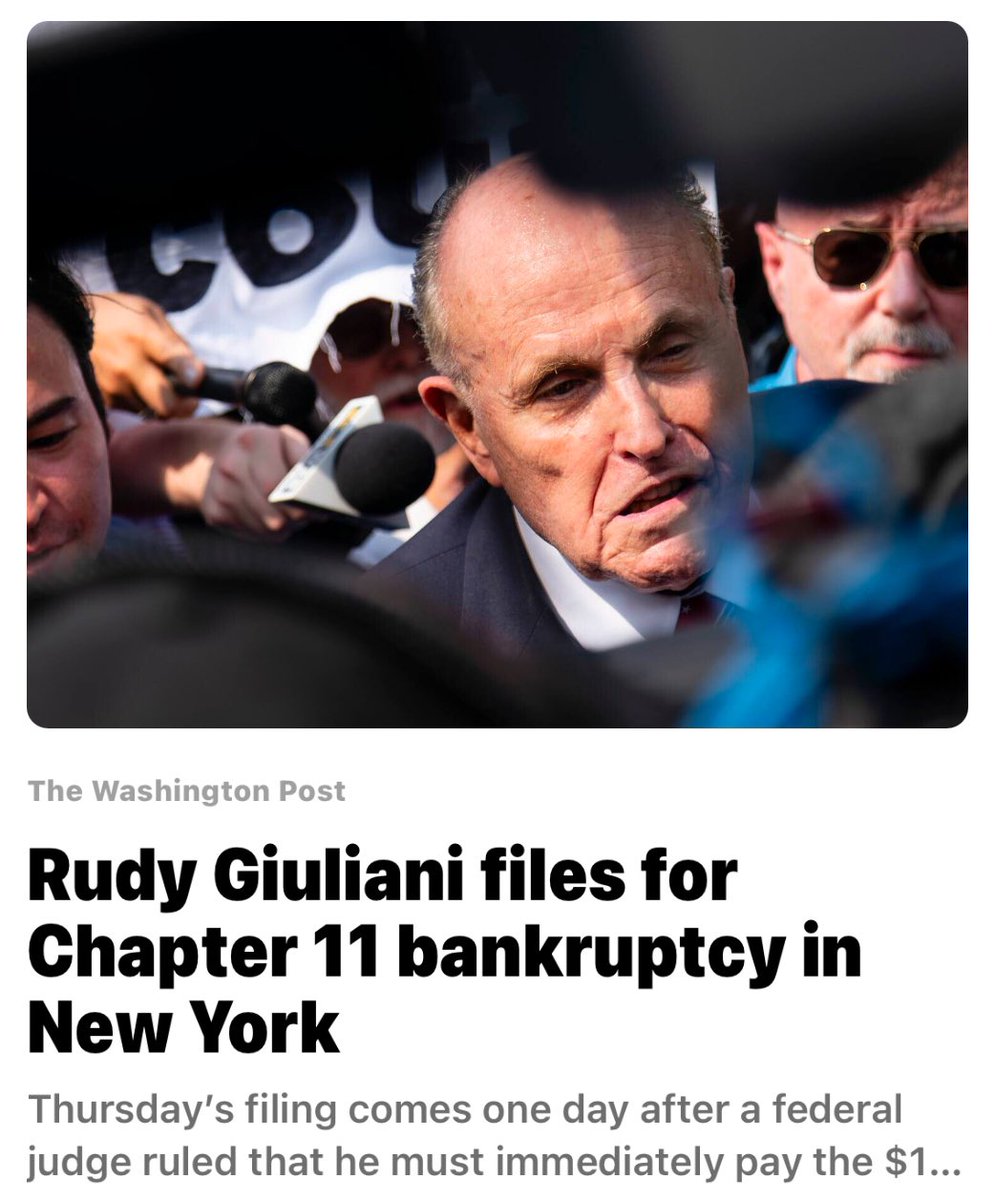 Christmas came early this year! Happy Chapter 11th, @RudyGiuliani!