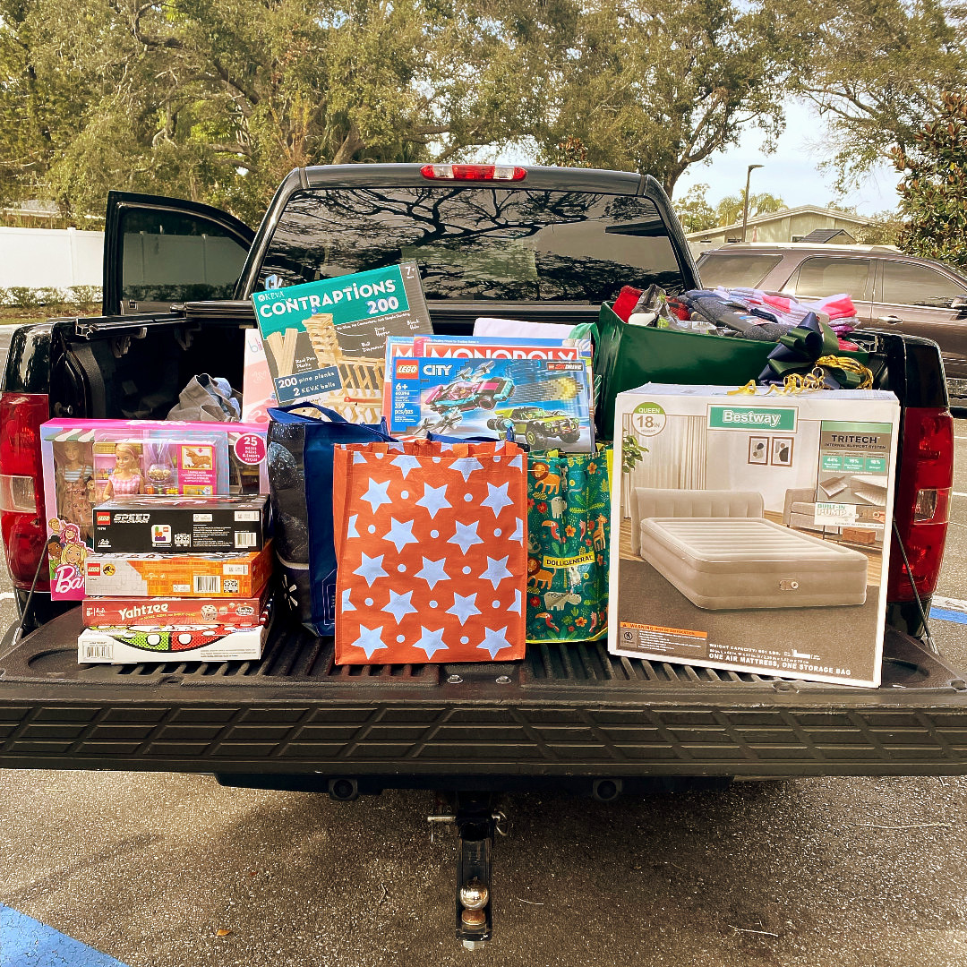 Our CASA toy and essentials drive was a tremendous success! We hope this will bring extra warmth and joy to families during the holiday season. A big thank you to everyone who donated!

#Community #CASAStPete #CreativeCares