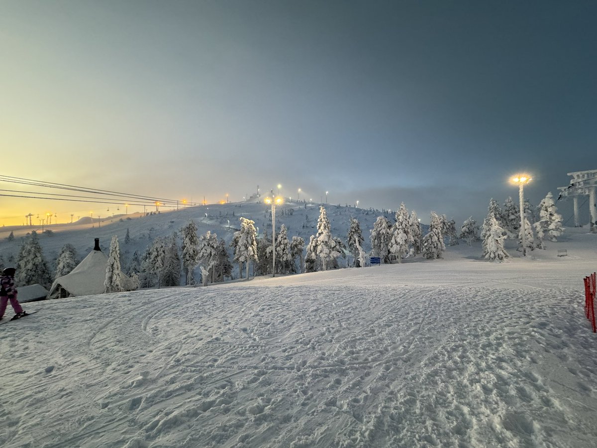 davidetaibi's tweet image. The  @m3sOulu Christmas retreat in @rukaskiresort is just finished. 
Merry Christmas to everyone! 🥳
