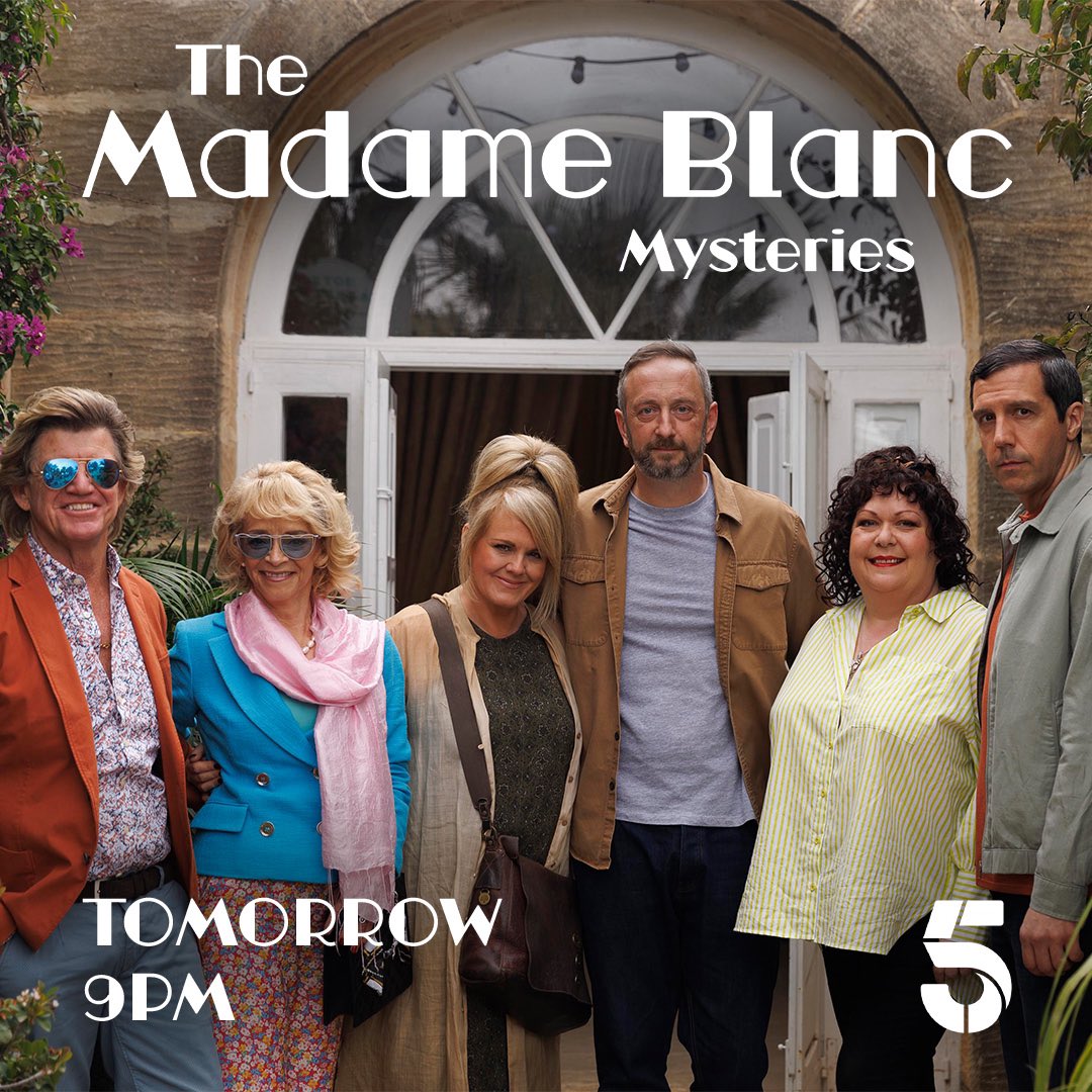 One more sleep until our new Christmas Special 🎄 🇬🇧 Friday 22nd December, 9pm on @channel5_tv 🌎 And available to stream around the world from Monday 25th December on @AcornTV Merry Christmas from all of us in Sainte-Victoire 🇫🇷 #MadameBlanc #MadameBlancMysteries #TV #Drama
