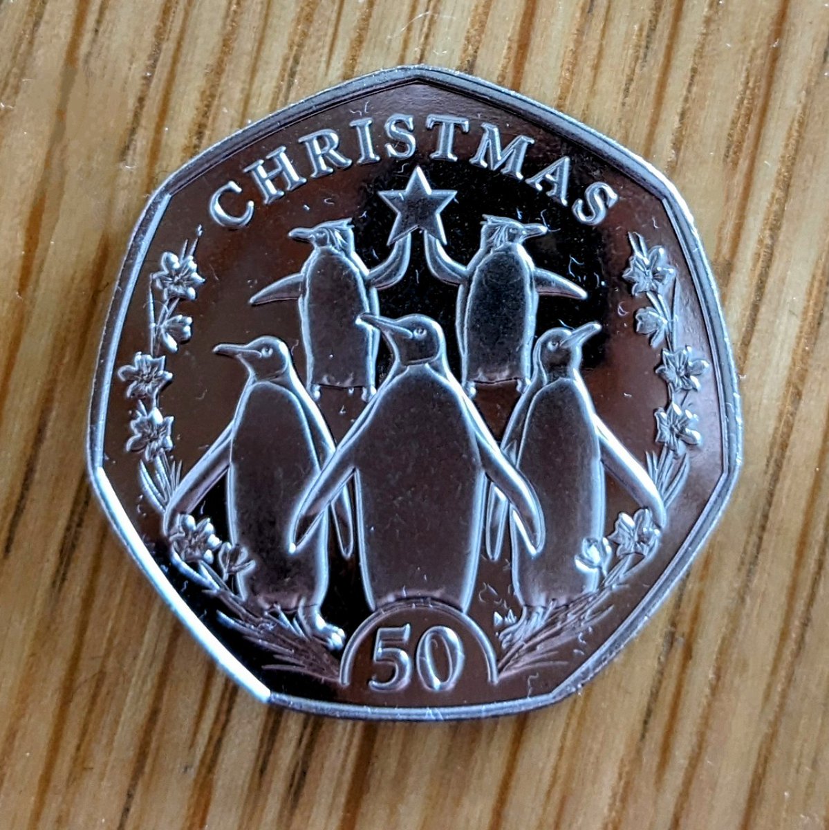 The ultimate Christmas currency courtesy of <a href="/FalklandsGov/">Falkland Islands Gov</a>.

#Falklands #Christmas2023 #penguins