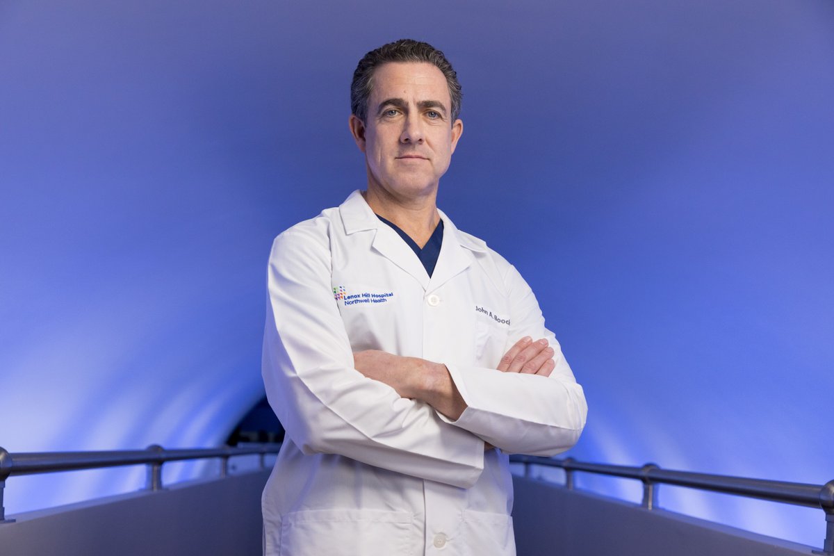 Join us in congratulating Dr. @johnboockvar , vice chair of neurosurgery, for being named Northwell Health's Clinical Research Investigator of the Year! We appreciate his leadership in groundbreaking clinical trials. Learn more about Dr. Boockvar here: bit.ly/4anmCmq
