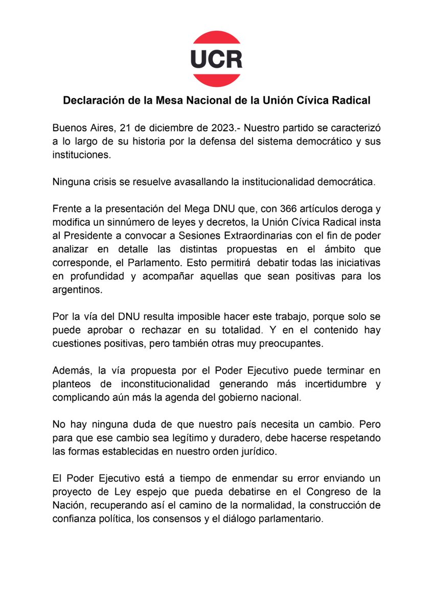 Declaración de la Mesa Nacional de la UCR sobre el Mega DNU.