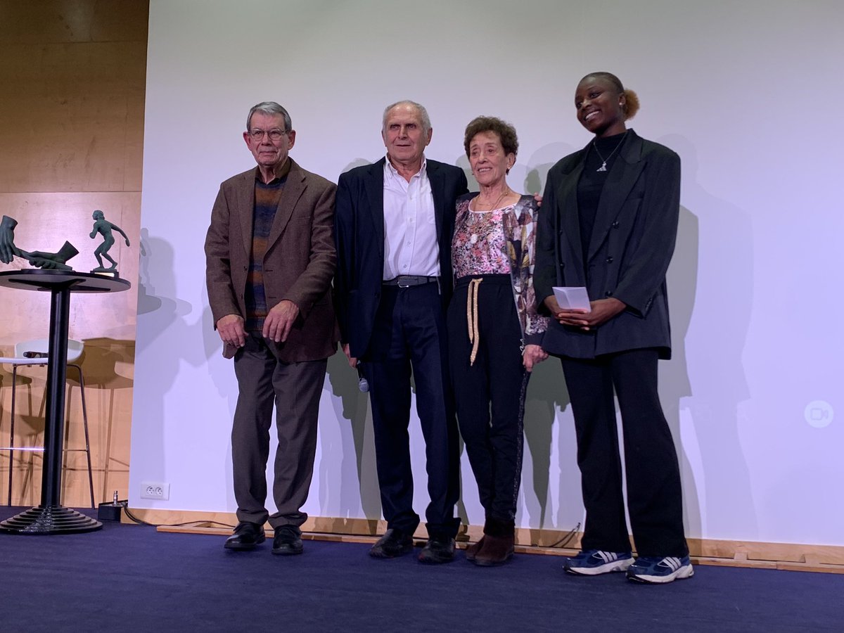 Club INSEP Alumni (@clubinsepalumni) on Twitter photo #TropheesClubINSEPAlumni2023 🏆
Le #PrixGIFA du Groupement des Internationaux Français d’Athlétisme, est remis par Micheline Julitte et Bernard Fournet au profit de l’athlète #BenedettaKouakou. 👏
<a href="/FFAthletisme/">FFAthlétisme</a> <a href="/StephTraineau/">Stéphane Traineau - OLY</a> <a href="/Agence_du_Sport/">Agence nationale du Sport</a> @INSEP_PARIS <a href="/Sports_gouv/">Ministère des Sports 🇫🇷</a> #TropheesClubINSEPAlumni2023 🏆
Le #PrixGIFA du Groupement des Internationaux Français d’Athlétisme, est remis par Micheline Julitte et Bernard Fournet au profit de l’athlète #BenedettaKouakou. 👏
<a href="/FFAthletisme/">FFAthlétisme</a> <a href="/StephTraineau/">Stéphane Traineau - OLY</a> <a href="/Agence_du_Sport/">Agence nationale du Sport</a> @INSEP_PARIS <a href="/Sports_gouv/">Ministère des Sports 🇫🇷</a>