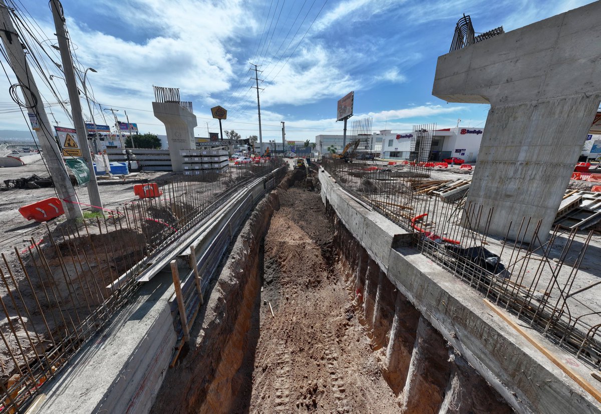 Red365N's tweet image. #P5F
#Queretaro
👷🏽‍♂️👇🏼Así el paso deprimido en tramo tlacote hoy 21 de Diciembre. ¿Qué te parecen los avances?👷🏽‍♂️‼️
