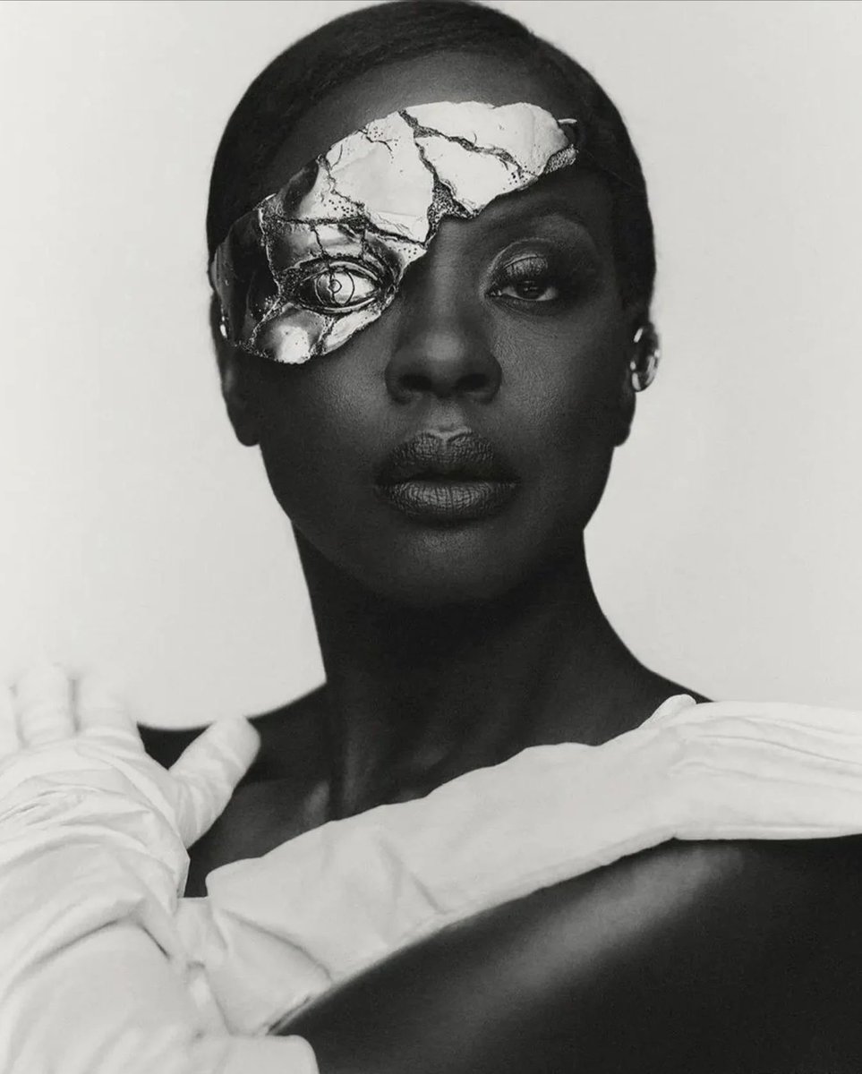 I think about Viola Davis’ Elle Brasil spread at least once a week and I’m not exaggerating.