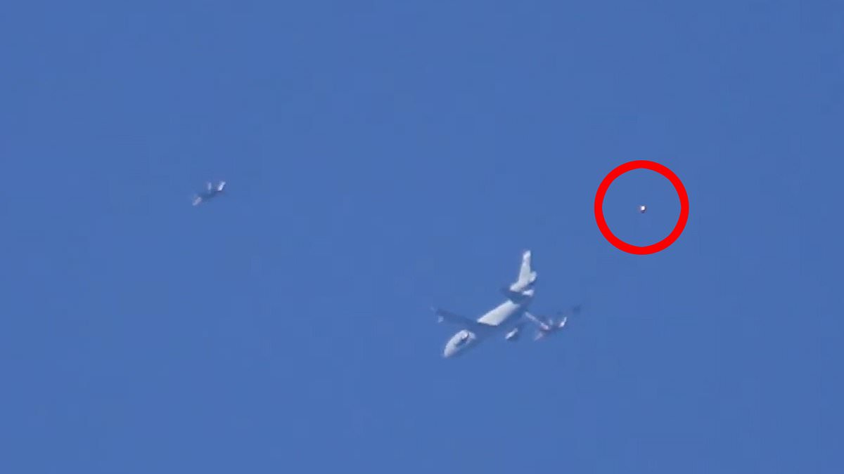 Daily Mail tweet media