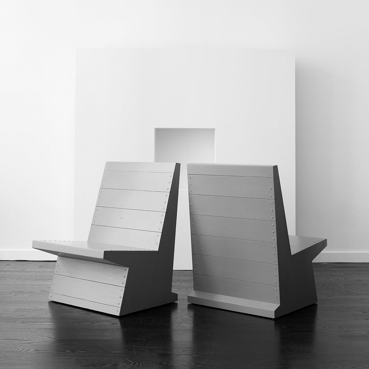 VAN DER LAAN CHAIR

Crafted around 1979, the chair is a testament to Dom Hans van der Laan's innovative approach to design and architecture.

read → minimalissimo.com/articles/van-d…