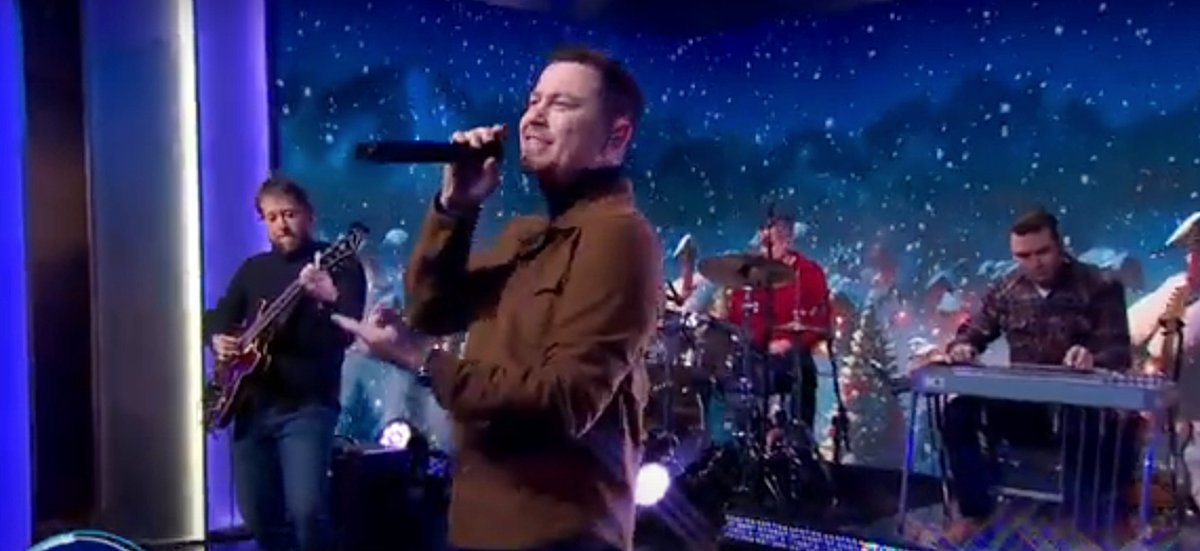 Everything Nash (@everynashthing) on Twitter photo .<a href="/ScottyMcCreery/">Scotty McCreery</a>'s performance of "Feel Like The Holidays" on <a href="/GMA/">Good Morning America</a> is SO good! Watch it here:
everythingnash.com/scotty-mccreer… .<a href="/ScottyMcCreery/">Scotty McCreery</a>'s performance of "Feel Like The Holidays" on <a href="/GMA/">Good Morning America</a> is SO good! Watch it here:
everythingnash.com/scotty-mccreer…