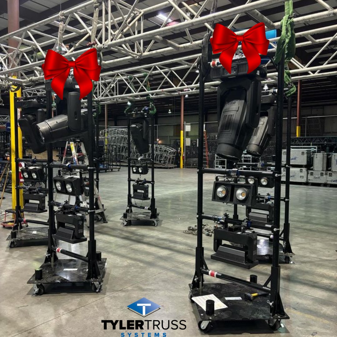 Happy Holidays from the #TylerTruss light ladders! Get your orders in for winter and spring 2024!
Thanks @Banditlites. for the photos!
#lighting #dancetower

tylertruss.com