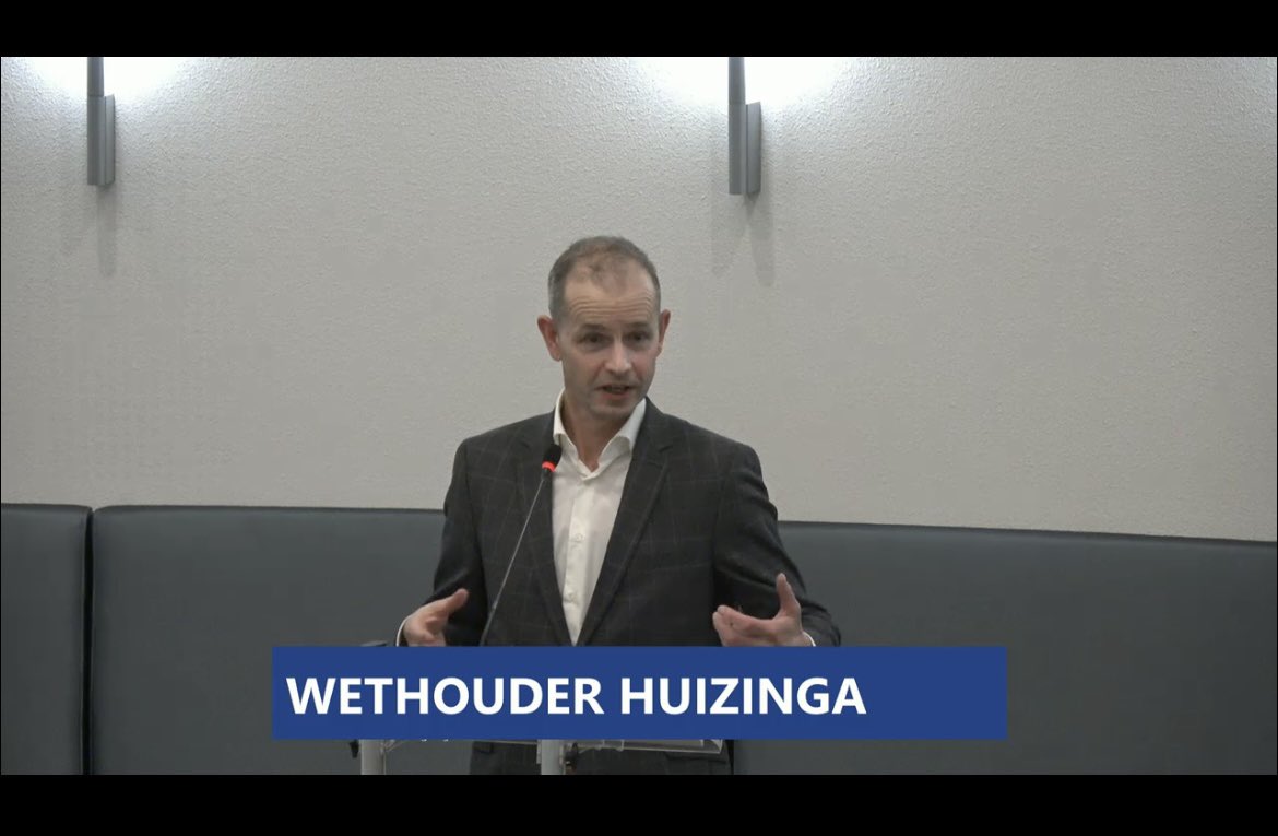 Jaa de cultuurvisie is unaniem door de gemeenteraad @gemeenteDchem aangenomen🙏🏻
Heel blij mee ‼️
We gaan er samen met alle partners iets moois van maken voor iedereen de komende jaren 👊🏻

#samen <a href="/Amphion0314/">Amphion Cultuurbedrijf</a> <a href="/SportDtchem/">Sport-ID</a> en vele anderen

<a href="/JorikHuizinga/">𝗝𝗼𝗿𝗶𝗸 𝗛𝘂𝗶𝘇𝗶𝗻𝗴𝗮</a> 👍🏻 #dran #integraalwerken