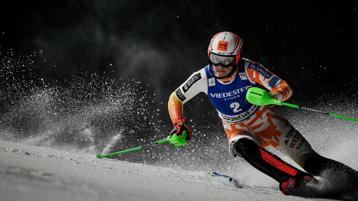 Petra Vlhova edges Mikaela Shiffrin in Courchevel slalom nbcsports.com/olympics/news/…