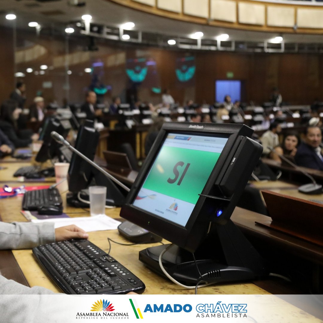 AmadoChavezEC's tweet photo. Con un promedio de 125 votos afirmativos, la @AsambleaEcuador del Ecuador  aprobó la reforma parcial al artículo 158 de la Constitución de la República, que permite que las Fuerzas Armadas (FF.AA.) brinden apoyo complementario a la Policía Nacional.

#amadochavezasambleista https://t.co/8pcepkHsKX