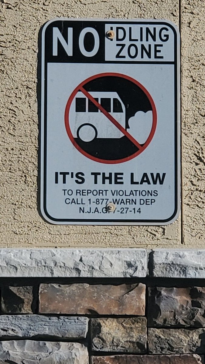 Robeno's tweet image. Going back east for the holidays always reinforces why I moved South.

The state of NJ forces businesses to put up these signs imploring folks to snitch.  

#stopsnitching