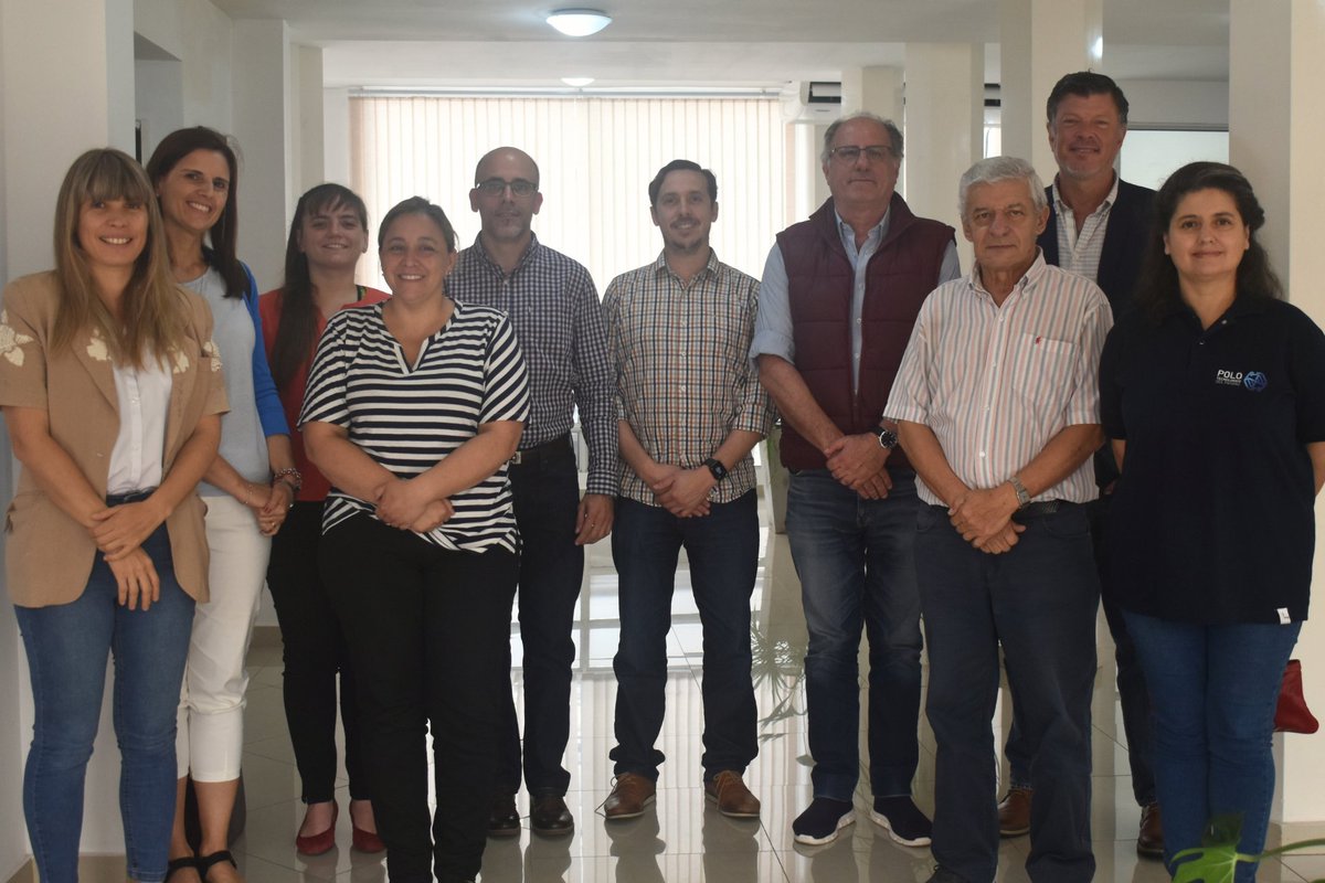 El  <a href="/EnteCentro/">Ente Región Centro e Integración Regional</a>, recibió la visita del <a href="/PoloTecParana/">Polo Tecnológico del Paraná</a> quienes compartieron su historia, un diagnóstico de la situación del sector y los planes y desafíos futuros.

Buscan articular los servicios tecnológicos y el conocimiento con diversas empresas; al servicio de la región.