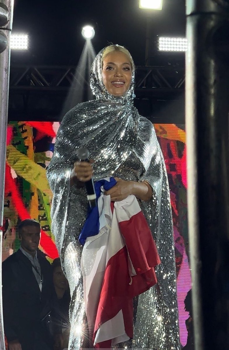 updatecultura's tweet photo. Beyoncé, Salvador, 21 de Dezembro de 2023. 🇧🇷 https://t.co/8BCvncVYSW