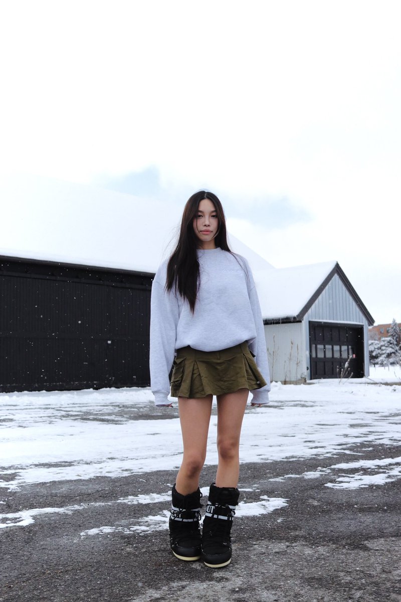 p e a c e s tweet media