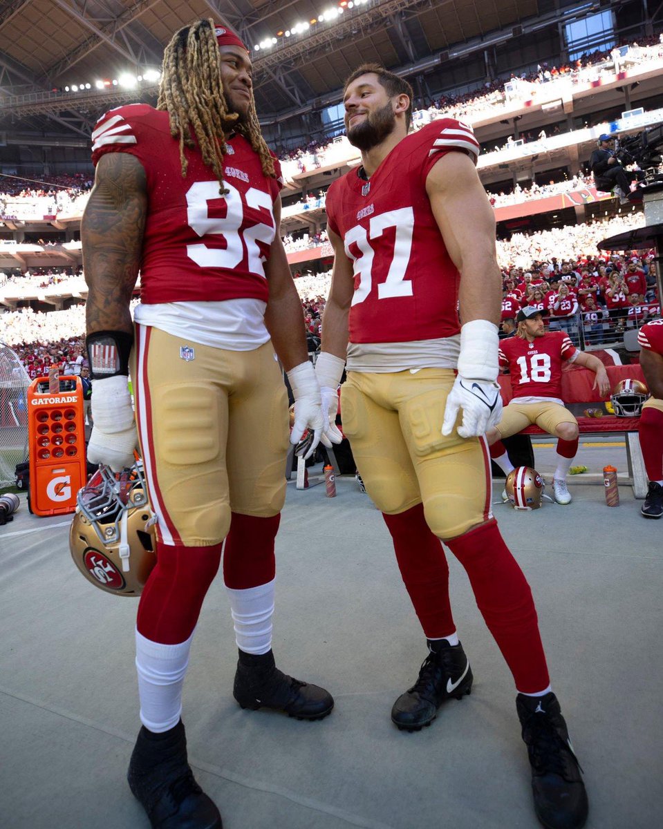 OurSf49ers's tweet image. 1 RT = 1 #ProBowlVote 

#ProBowlVote + Brock Purdy 
#ProBowlVote + Nick Bosa
#ProBowlVote + Brandon Aiyuk
#ProBowlVote + Fred Warner
#ProBowlVote + Charvarius Ward 
#ProBowlVote + Deommodore Lenoir
#ProBowlVote + Christian McCaffrey
#ProBowlVote + Deebo Samuel
#ProBowlVote + Dre…