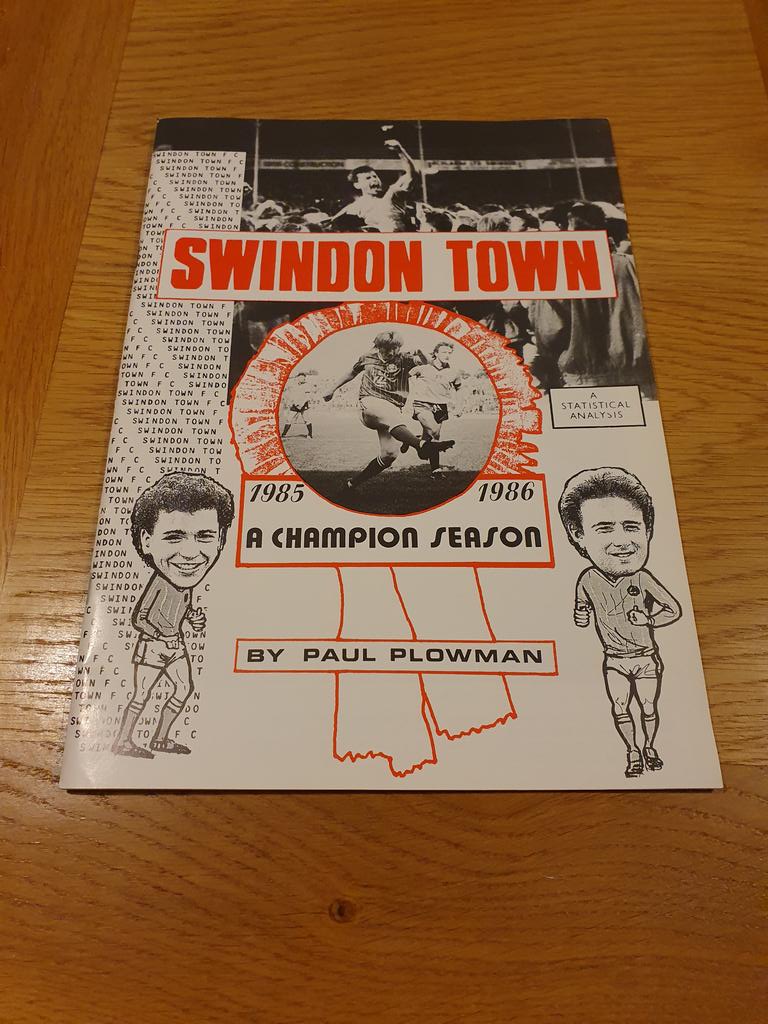 Swindon Town have always been a massive part of me, so to receive this tonight is a great surprise...I tried to grab one at the legends night, but missed out....so they made sure I got one, what a truly great Xmas present from an awesome club...will see you all soon 👏👏👏