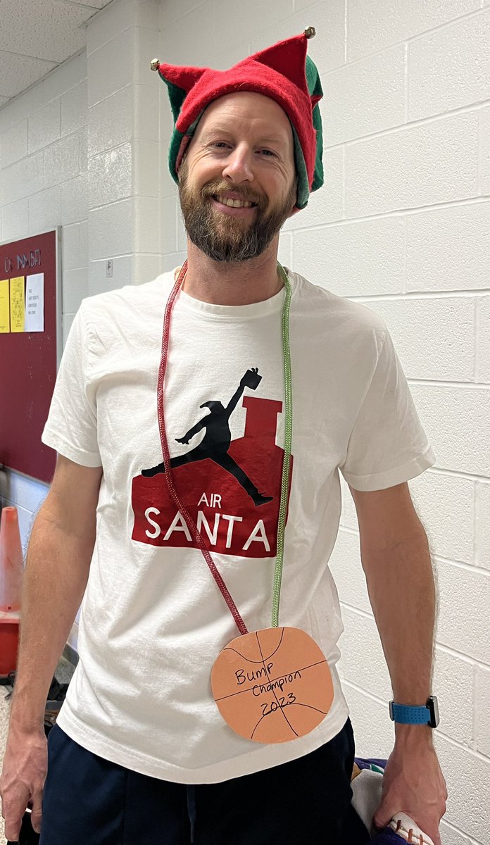 Coates Corner (@coates_corner) on Twitter photo A fantastic game of BUMP between staff and students <a href="/AGESGryphons/">Alcona Glen</a> with special guest Mr. Hughes!
Congrats to Mr Miles on the win! A fantastic game of BUMP between staff and students <a href="/AGESGryphons/">Alcona Glen</a> with special guest Mr. Hughes!
Congrats to Mr Miles on the win!