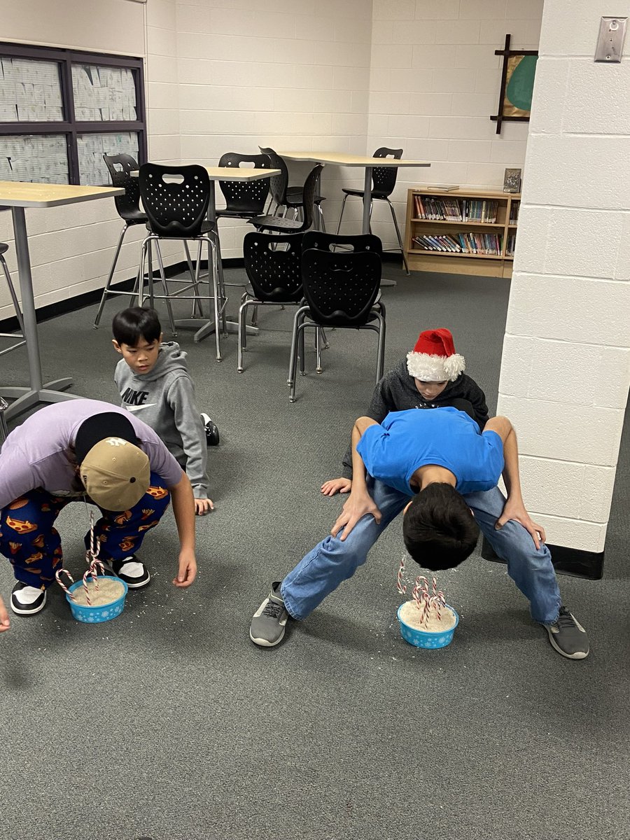 JamesStrathPS's tweet image. Grade 6 Minute to Win It challenges! Tons of team work, cheering and laughter! #wearestrath