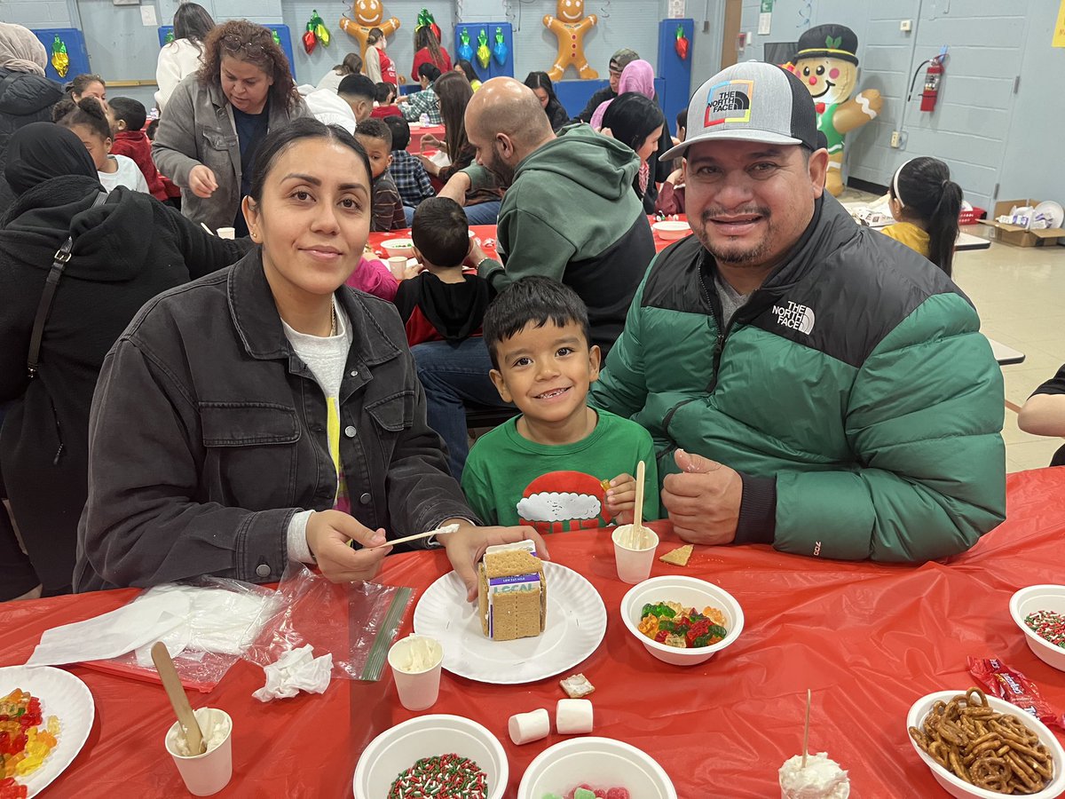 Ms. Cook tweet media