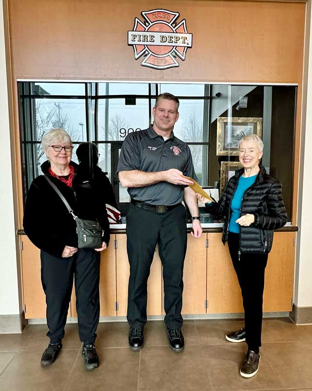 B-Town (Burien) Blog (@btownblog) on Twitter photo <a href="/BurienTownSq/">Burien Town Square</a> Condo residents raise $1,600 to help <a href="/KingCountyFire2/">King County Fire District #2</a>'s Holiday Outreach: b-townblog.com/burien-town-sq… #burien #buriennews #fundraiser #holidayoutreach <a href="/BurienTownSq/">Burien Town Square</a> Condo residents raise $1,600 to help <a href="/KingCountyFire2/">King County Fire District #2</a>'s Holiday Outreach: b-townblog.com/burien-town-sq… #burien #buriennews #fundraiser #holidayoutreach