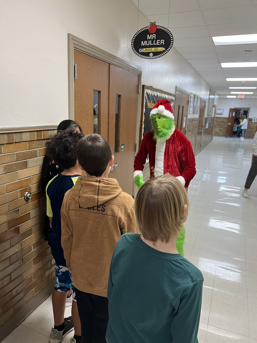 PE class was transformed into Whoville this week. We have the best PE teacher at <a href="/YorkAvenueES/">York Avenue</a>!! The kids had a blast! <a href="/NPSD/">North Penn School District</a>