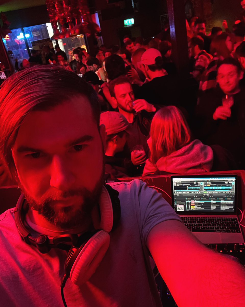 #DJRegardless

<a href="/Oportobar/">Oporto</a>