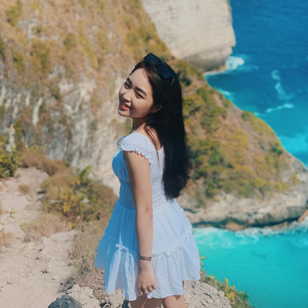 oecology cardsharping reversi
Chào bạn! Tôi muốn kết bạn với những người yêu thích nghệ thuật và muốn cùng nhau thảo luận về nghệ thuật. Nếu bạn yêu thích hội họa, điêu khắc, hoặc bất kỳ hình thức nghệ thuật nào khác, hãy để lại cho tôi một tin nhắn!