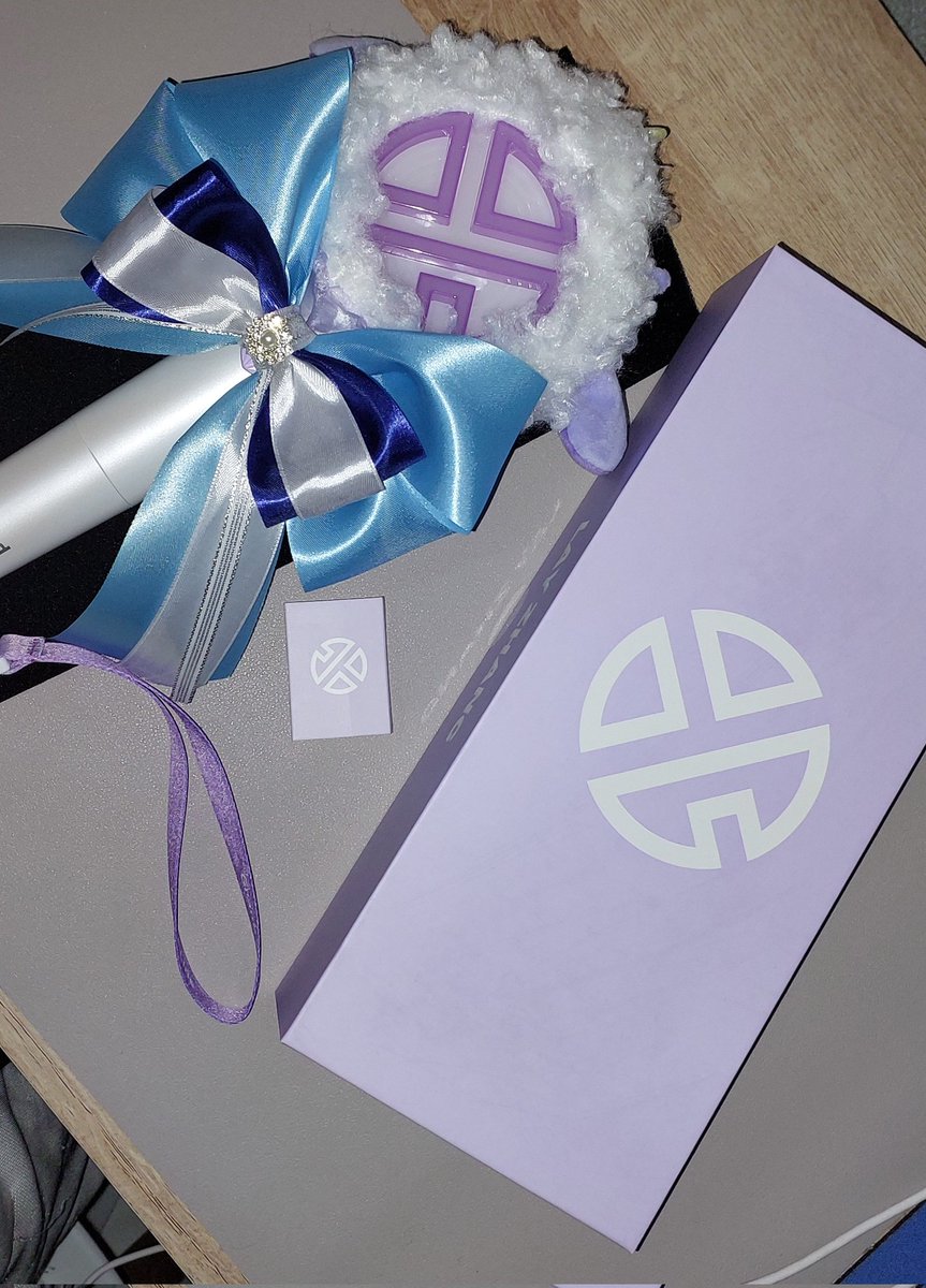 jurajil1485's tweet photo. Christmas happened too early! Thank you so much @LLShoppe for the smooth transaction, ang cute! sarap sa eyes! ๐
sheep cover and battery included pa ๐๐๐ซถ
#GrandlineReady
#exo #GRANDLINE https://t.co/bajLnFC5G7