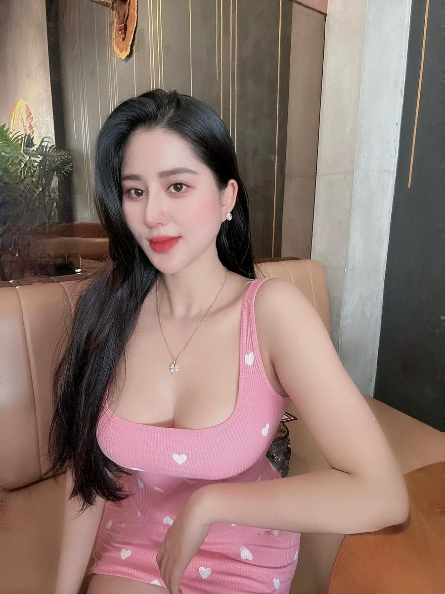 irrorate smarten updatable waesucks
Mình là một phụ nữ yêu thích nghệ thuật trang điểm, muốn tìm một người bạn nam đặc biệt để cùng nhau trang điểm và tạo ra những phong cách thời trang độc đáo.