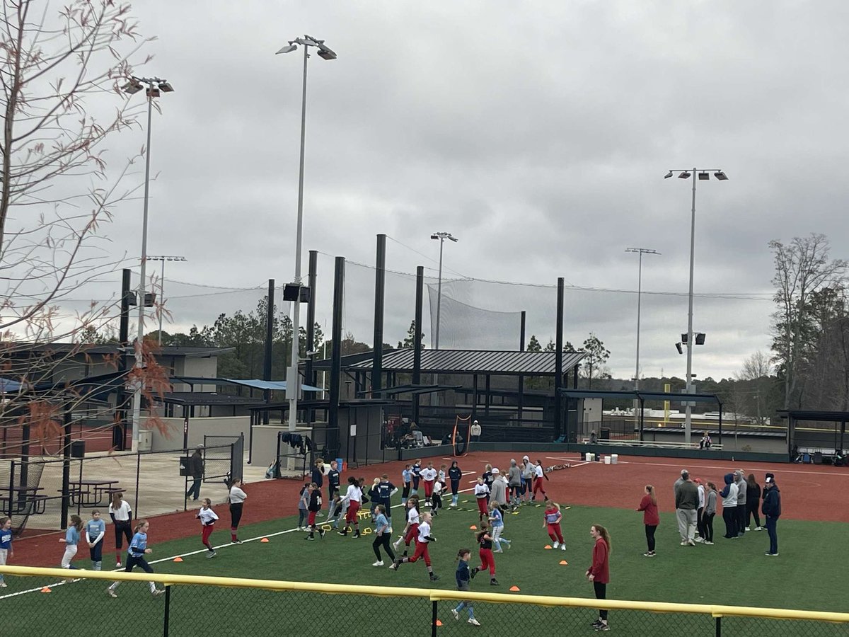 Great defensive clinic with Game Time and Vicious Softball at a awesome complex! It was so easy working with the girls, they were so eager to learn new skills and get better! Big thanks from me, @GilesMarlie, and @ShaneCahalan!