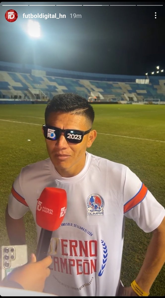 imcaceres5's tweet photo. Los lentes que andan los de @FutbolDigitalHn son los más top🤪 https://t.co/KTwG3OHn1r